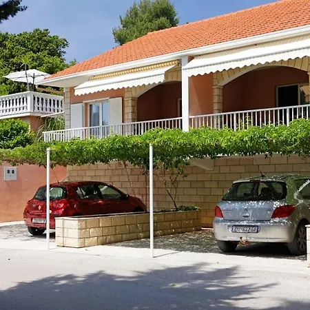 Seaside Family Friendly House With A Swimming Pool Vela Luka, Korcula - 12289 Vela Luka