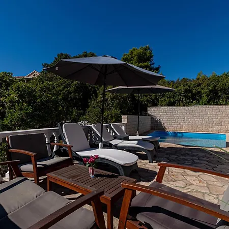 Seaside Family Friendly House With A Swimming Pool Vela Luka, Korcula - 12289 Vela Luka