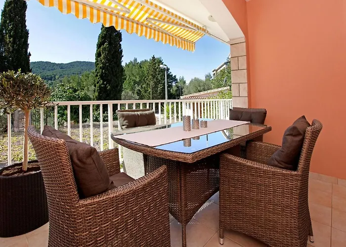 Seaside Family Friendly House With A Swimming Pool Vela Luka, Korcula - 12289 * Vela Luka