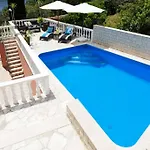 Hébergement de vacances Seaside Family Friendly House With A Swimming Pool Vela Luka, Korcula - 12289 Vela Luka