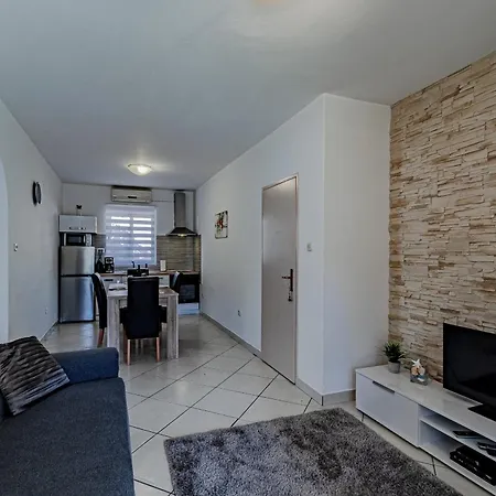Seaside Family Friendly House With A Swimming Pool Vela Luka, Korcula - 12289 Σπίτι διακοπών *
