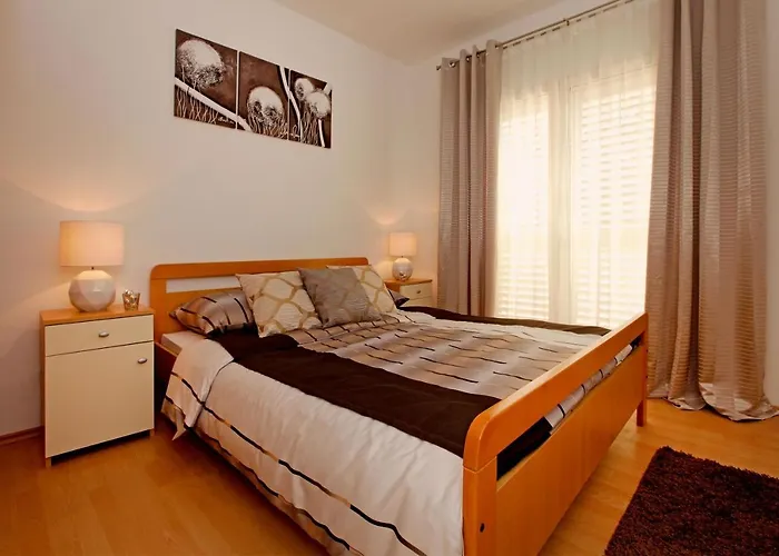 Seaside Family Friendly House With A Swimming Pool Vela Luka, Korcula - 12289 *